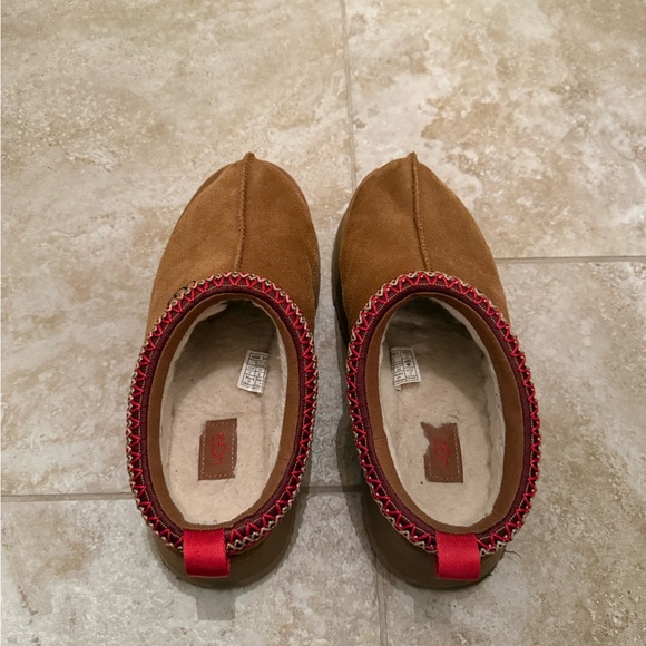 UGG Platform Tasman - Size 7 - Picture 2 of 5
